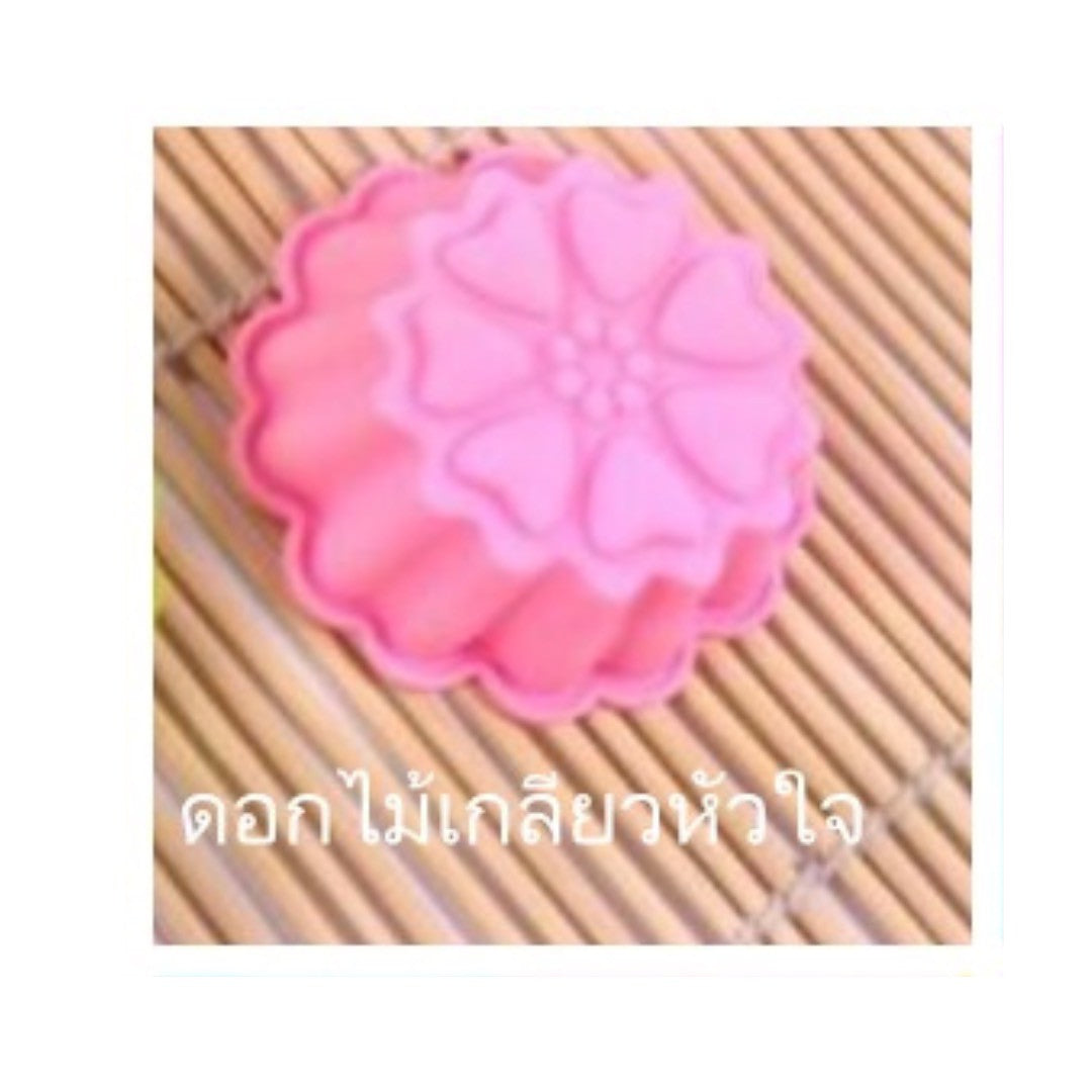 Thai-Kitchen Silikonform Ø 5 cm Blumen- & Blättermuster (12er Pack) / พิมพ์ซิลิโคน 5 ซม. ลายดอกไม้และใบไม้ (1 โหล)