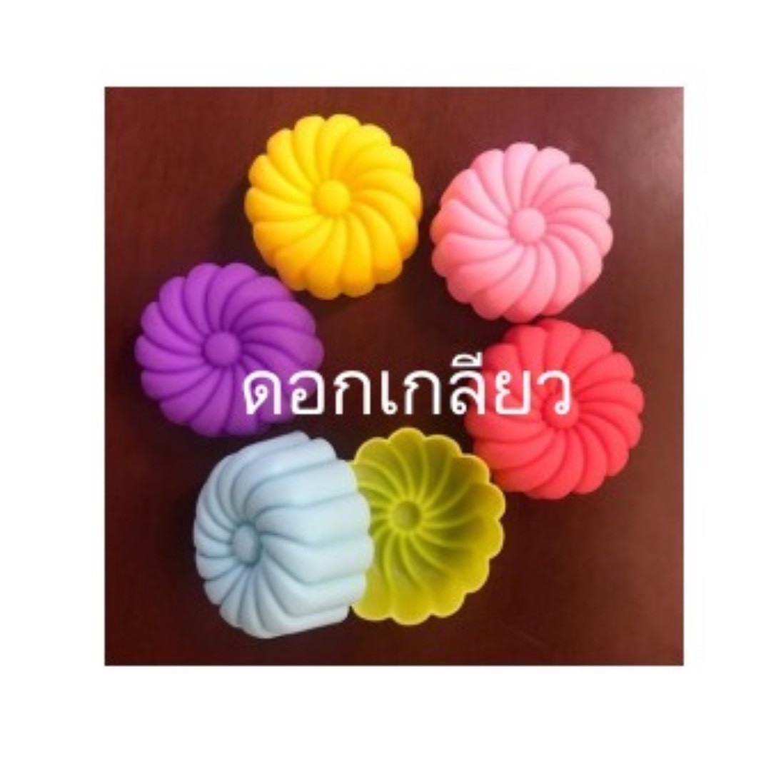 Thai-Kitchen Silikonform Ø 5 cm Blumen- & Blättermuster (12er Pack) / พิมพ์ซิลิโคน 5 ซม. ลายดอกไม้และใบไม้ (1 โหล)