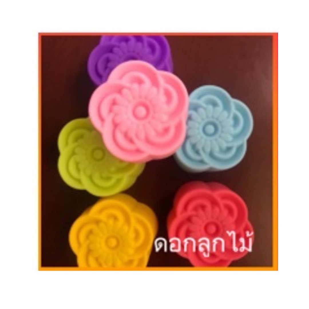 Thai-Kitchen Silikonform Ø 5 cm Blumen- & Blättermuster (12er Pack) / พิมพ์ซิลิโคน 5 ซม. ลายดอกไม้และใบไม้ (1 โหล)